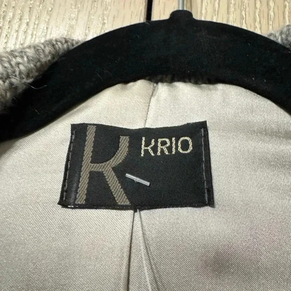 Krio Wool and Fur Coat - Picture 5 of 12